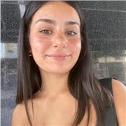Joven dinámica y comprometida, con experiencia en clases de apoyo escolares y de inglés a nivel secundaria.
